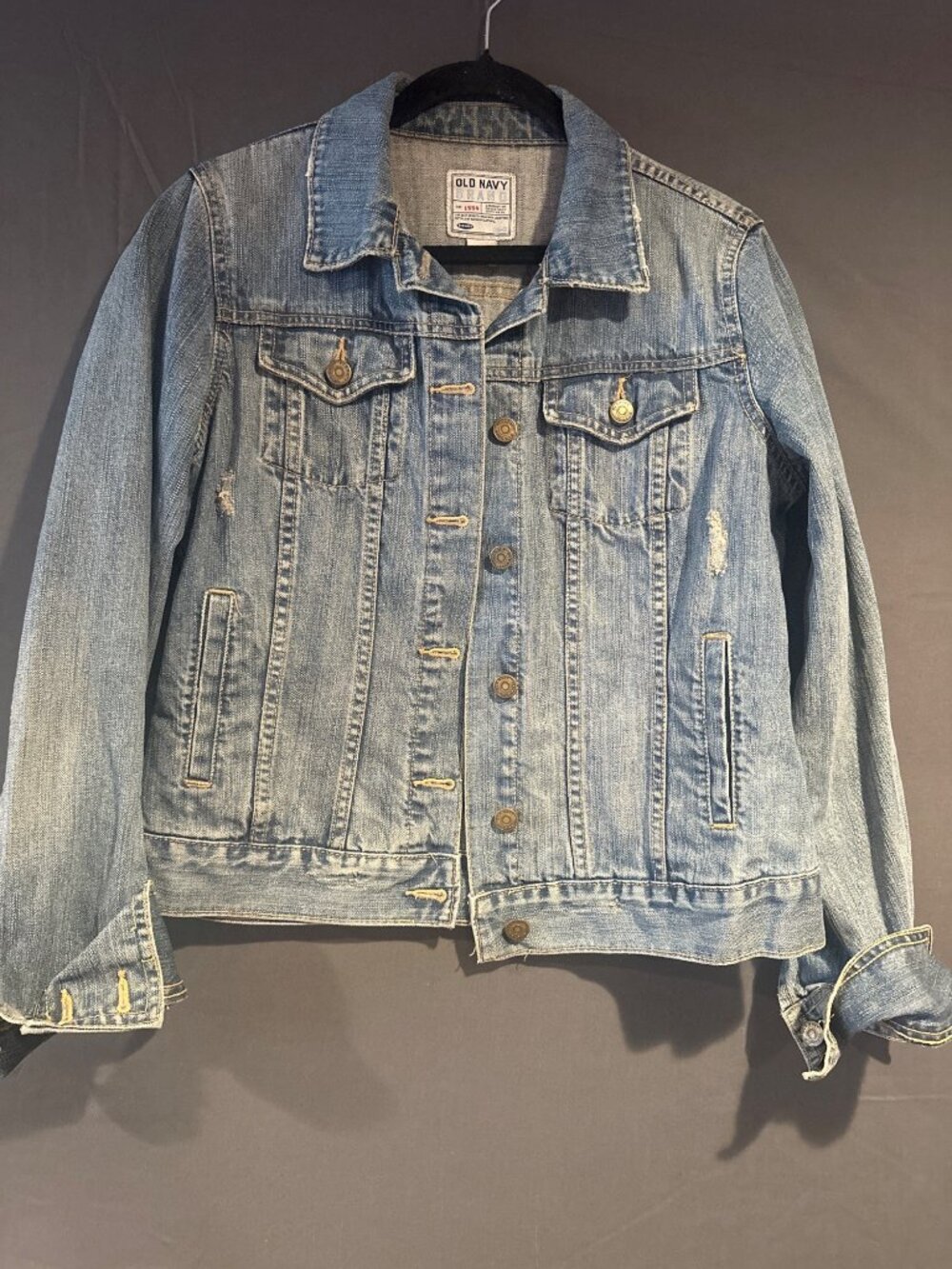 Old Navy Womens M Denim Jacket Distressed Light Wash Trucker Y2K Grunge